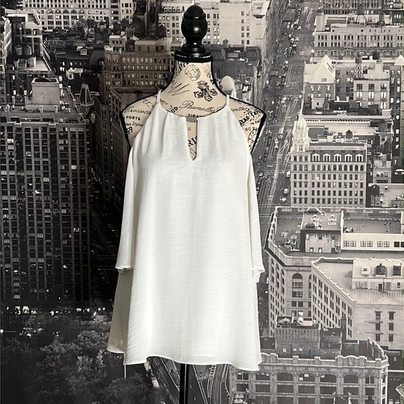 Ellen Tracy Tops - Ellen Tracy Cold Shoulder Blouse